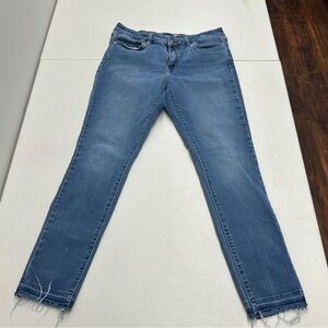 Levi’s Blue Skinny Jeans with Distressed Details